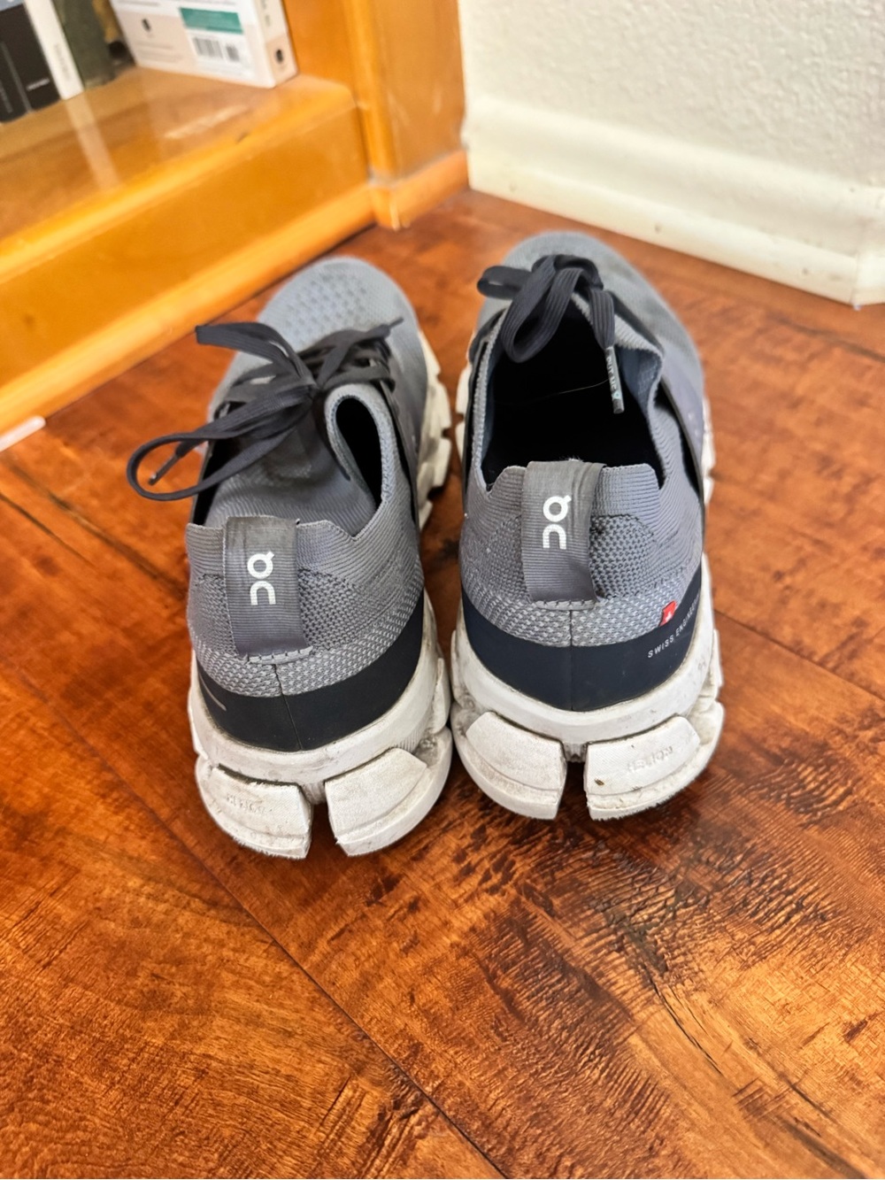 On Cloud Women's Running Shoes in Metal - Picture 4 of 10